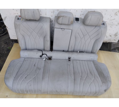 Задний ряд сидений
