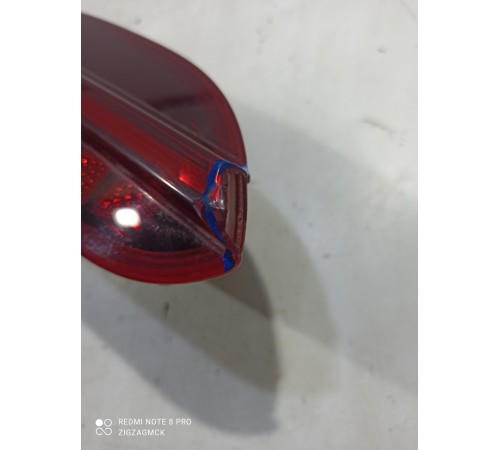 Фонарь крышки багажника правый