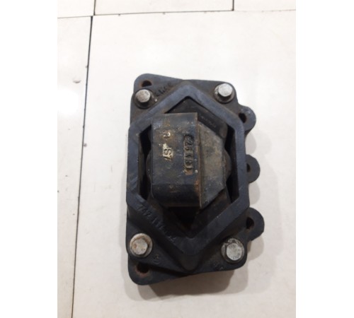 Опора коробки передач АКПП левая