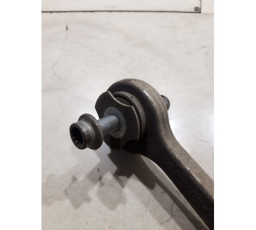 Рычаг подвески(задний правый)