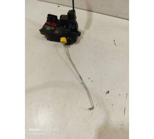 Замок двери передний правый