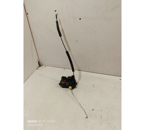 Замок двери передний правый