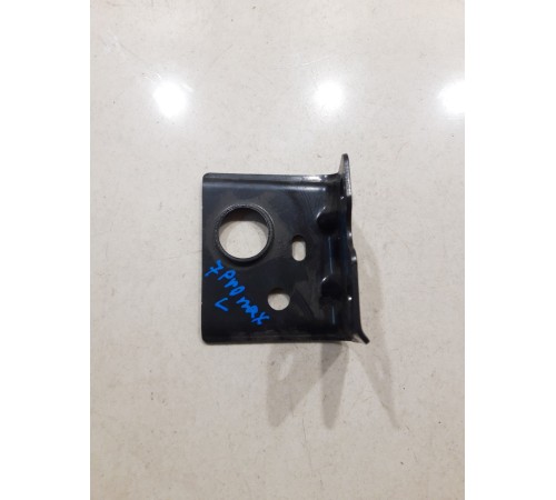 Кронштейн радиатора левый