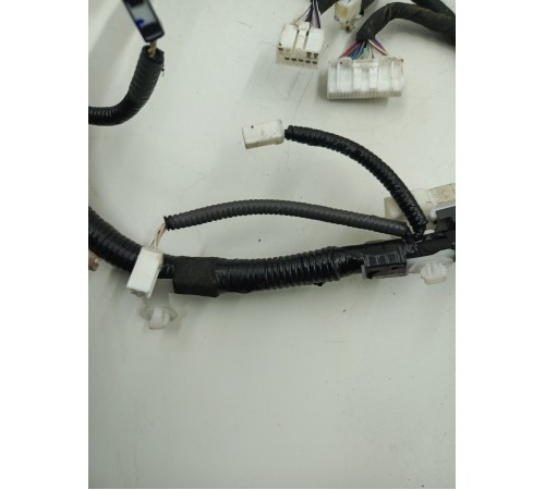 Проводка двери багажника