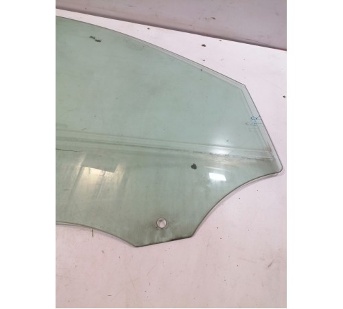 Стекло двери переднее правое