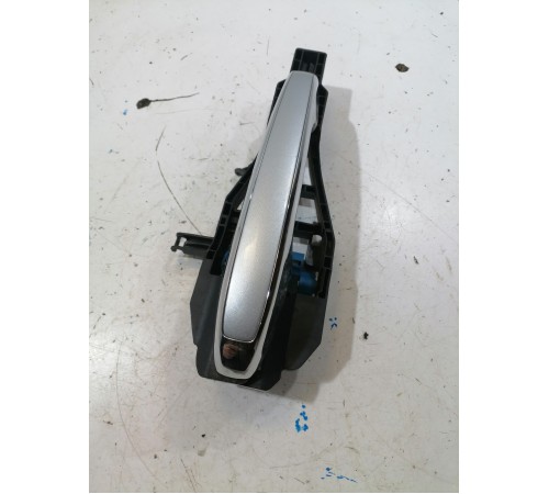 Ручка двери задняя правая наружная