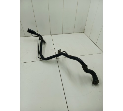 Горловина топливного бака