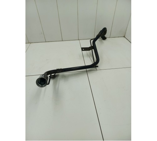 Горловина топливного бака