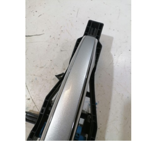 Ручка двери задняя правая наружная