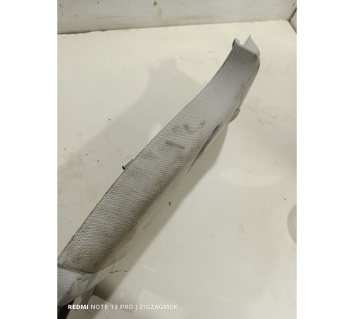 Обшивка центральной стойки правая верхняя