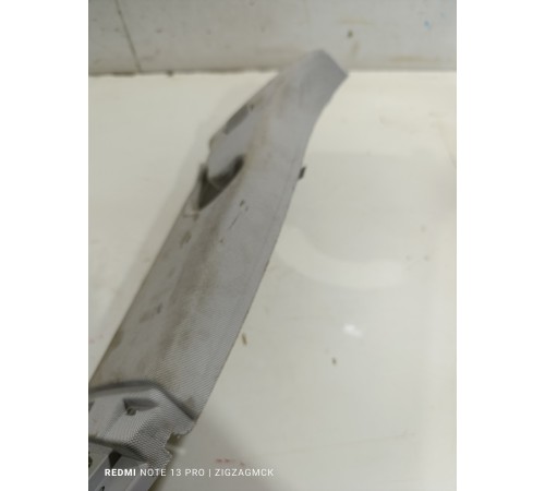 Обшивка центральной стойки правая верхняя