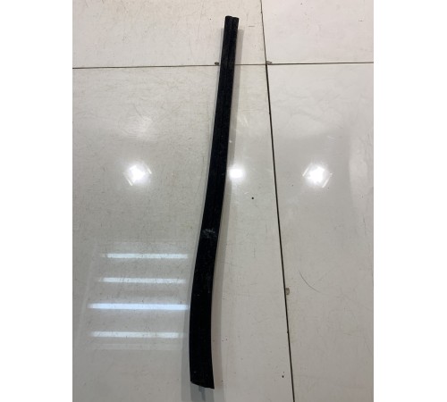 Уплотнитель стекла (задний, левый,внутренний)