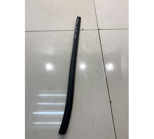 Уплотнитель стекла (задний, левый,внутренний)