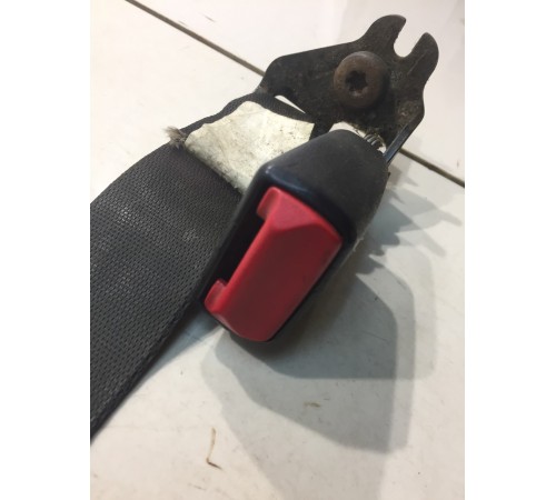 Ремень безопасности (задний)