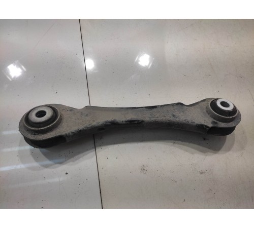 Рычаг подвески (задний, правый)