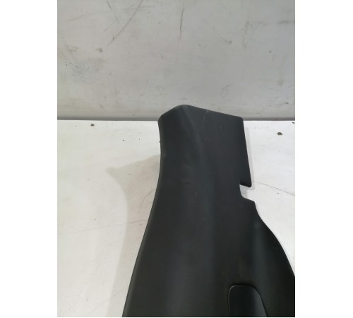 Накладка спинки сиденья правая