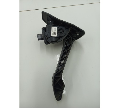 Педаль акселератора (газа)