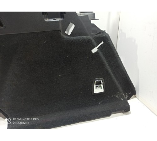 Обшивка багажника (левая)