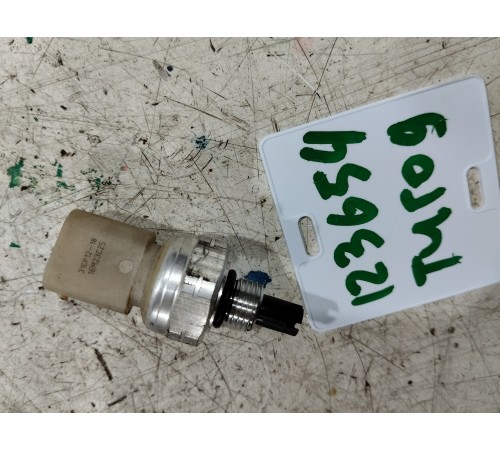 Датчик давления кондиционера хлагогента