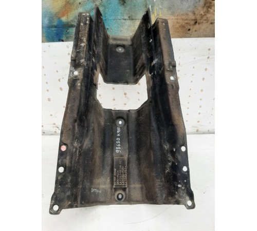 Изолятор заднего пола