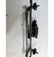 Трапеция стеклоочистителей в сборе