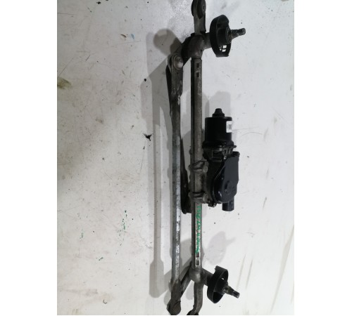 Трапеция стеклоочистителей в сборе