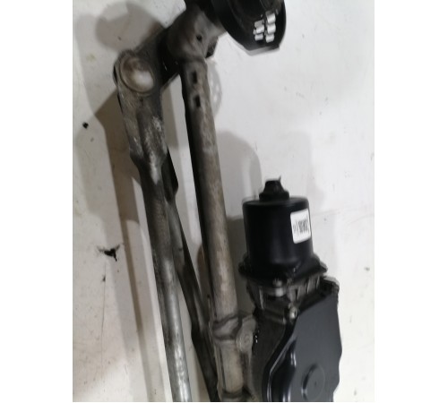 Трапеция стеклоочистителей в сборе