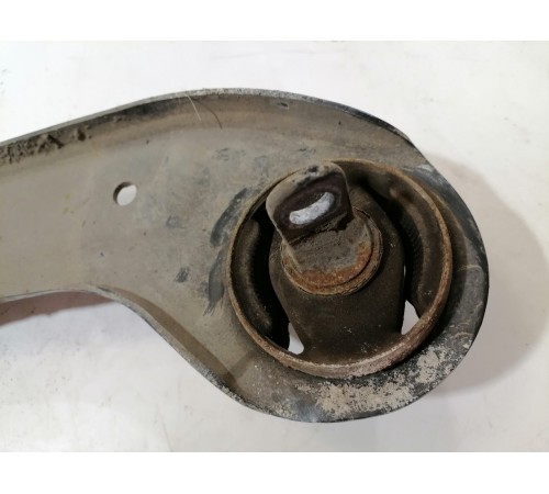 Рычаг задний левый