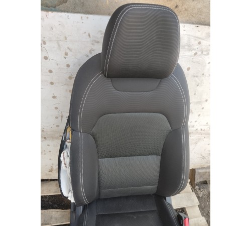Сиденье переднее правое