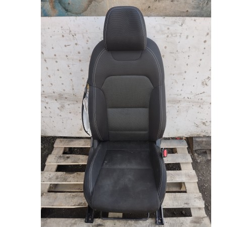 Сиденье переднее правое