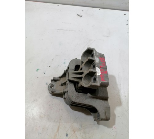 Опора двигателя правая, подушка