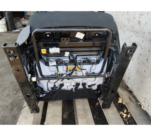 Сиденье переднее правое