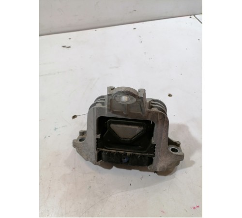 Опора двигателя правая, подушка