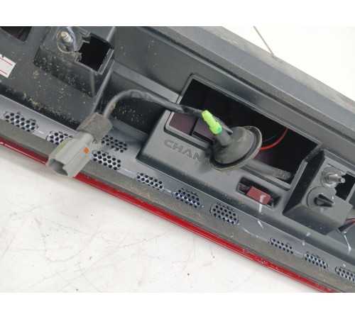 Спойлер двери крышки багажника