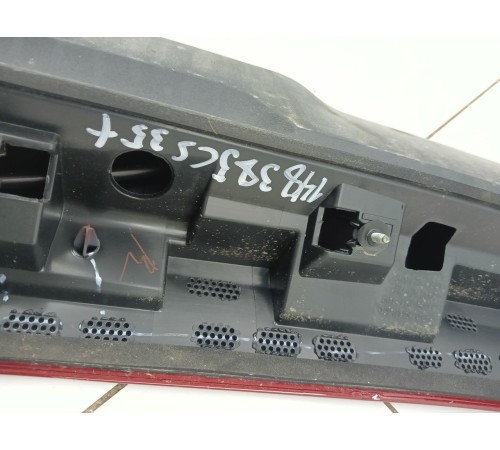 Спойлер двери крышки багажника