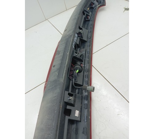 Спойлер двери крышки багажника