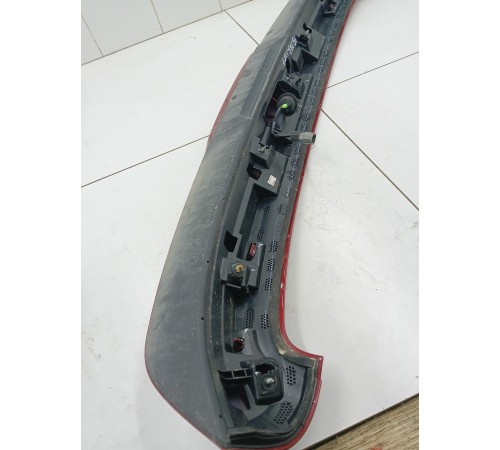 Спойлер двери крышки багажника