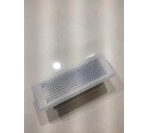 Плафон подсветки салона