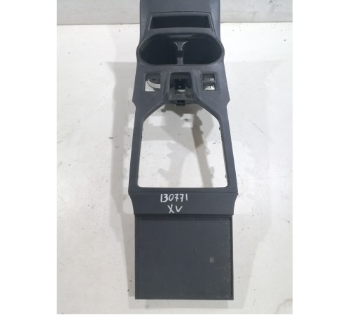 Накладка центральной консоли с подстаканниками