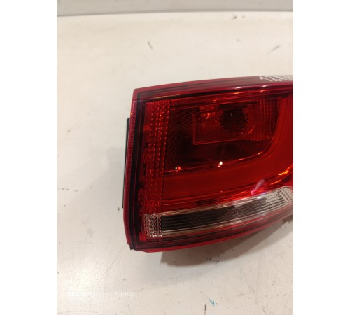 Фонарь задний наружний правый