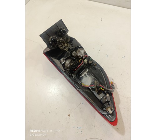 Фонарь задний наружний правый