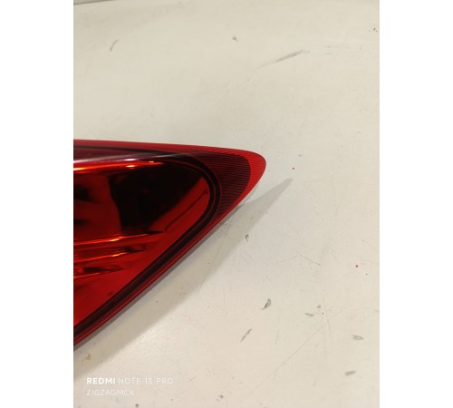 Фонарь задний наружний правый