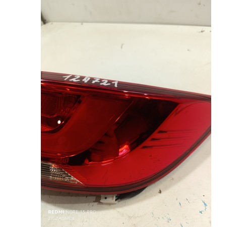 Фонарь задний наружний правый