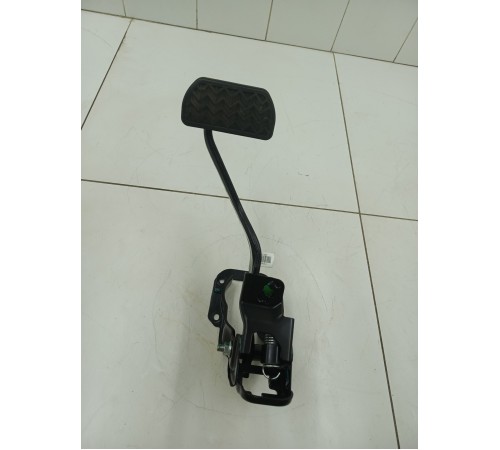 Педаль тормоза