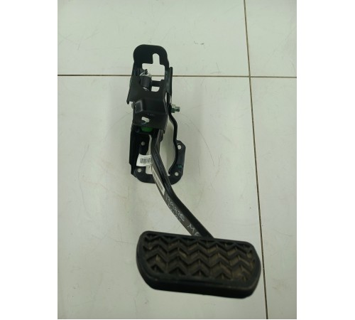 Педаль тормоза