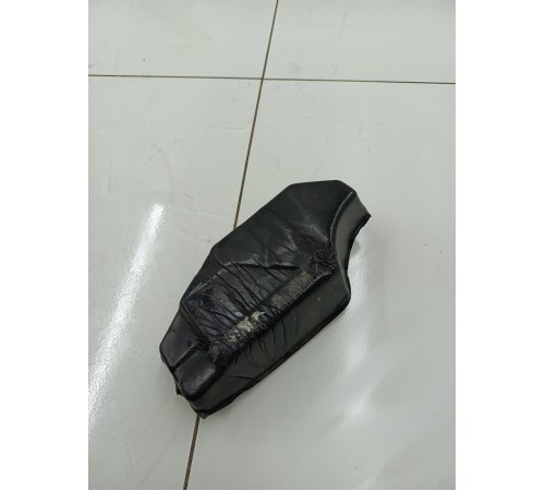 Пыльник крыла передний левый