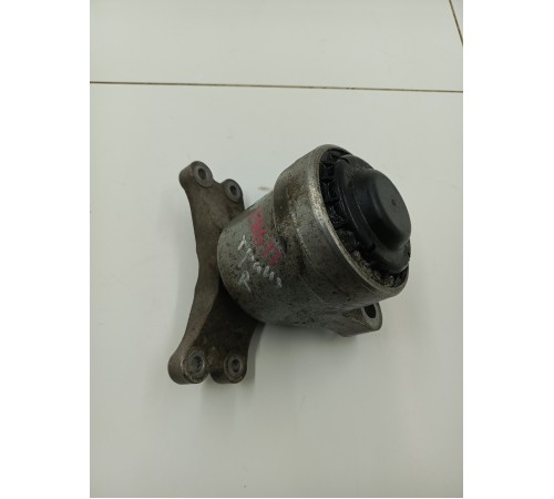 Опора двигателя правая