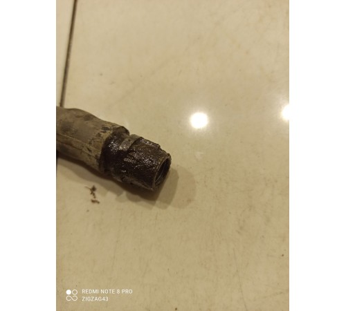 Тормозной шланг(передний левый)