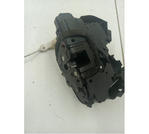 Замок передний левый