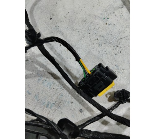 Электропроводка двери передняя левая